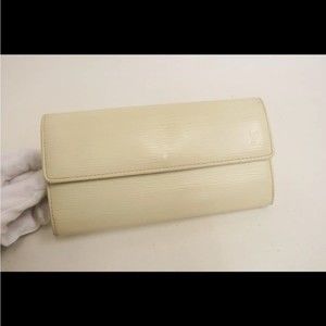 166135. Authentic LOUIS VUITTON  Portefeuille Sarah Epi Long Wallet w/dust bag